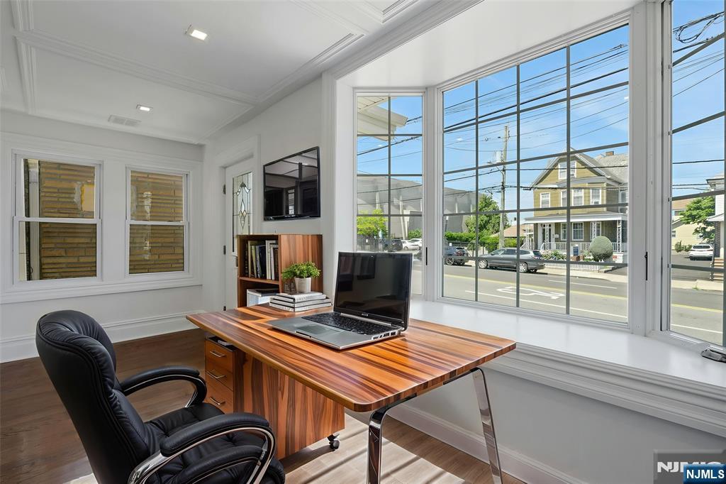 8128 Kennedy Boulevard - Photo 2