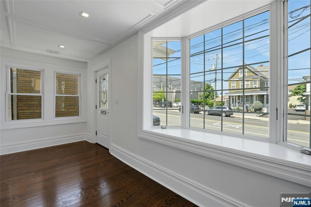 8128 Kennedy Boulevard - Photo 3