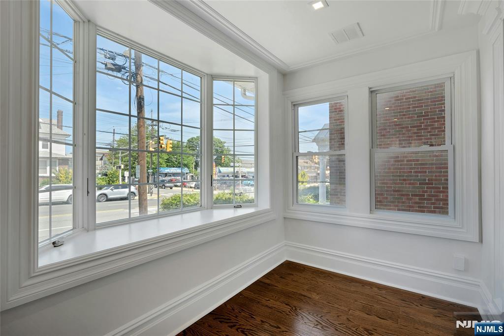 8128 Kennedy Boulevard - Photo 4