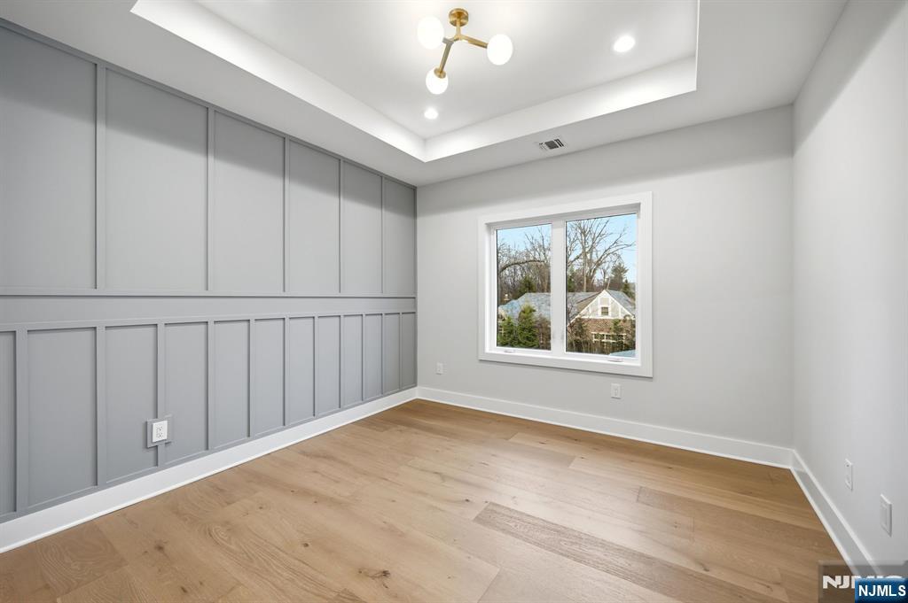 8 Roosevelt Terrace — photo 12