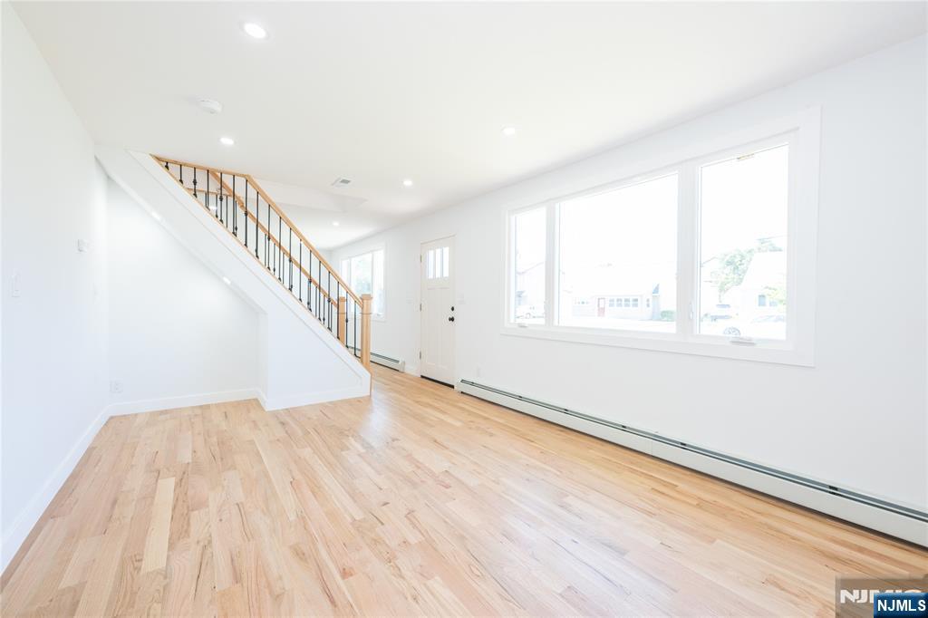 214 Alberta Drive — photo 13