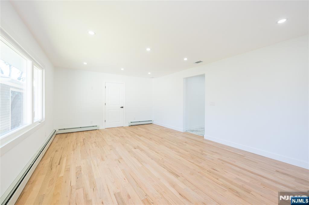 214 Alberta Drive — photo 15