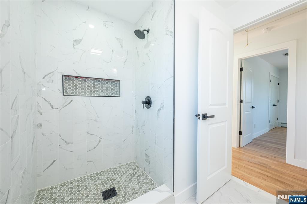 214 Alberta Drive — photo 21