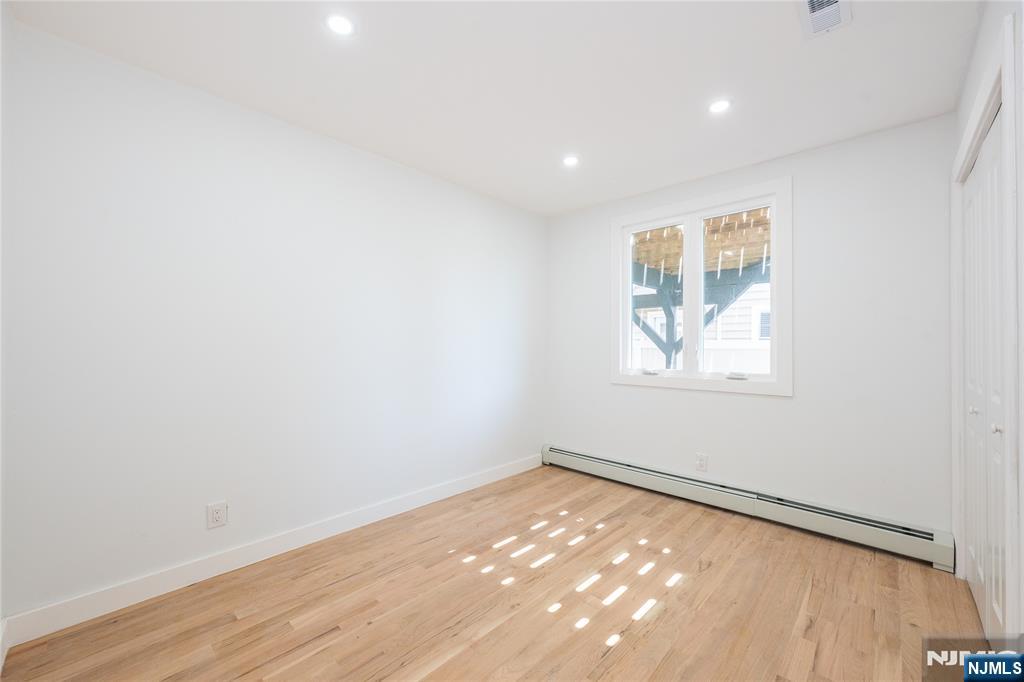214 Alberta Drive — photo 33