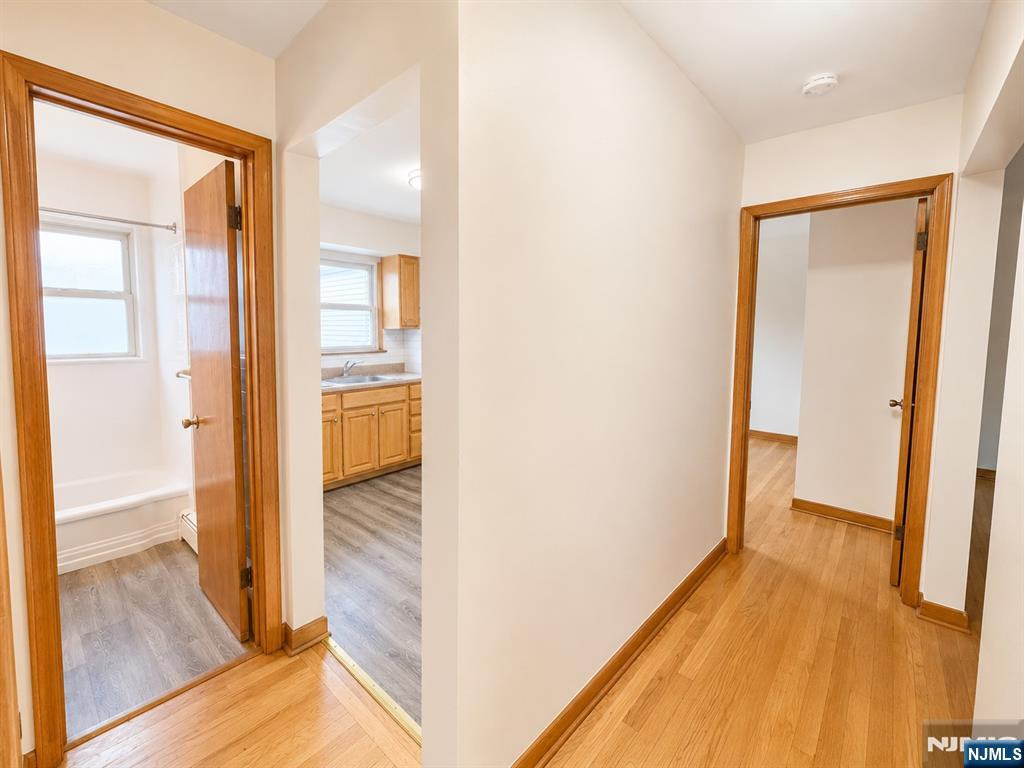 40 Stuyvesant Avenue 4 - Photo 5