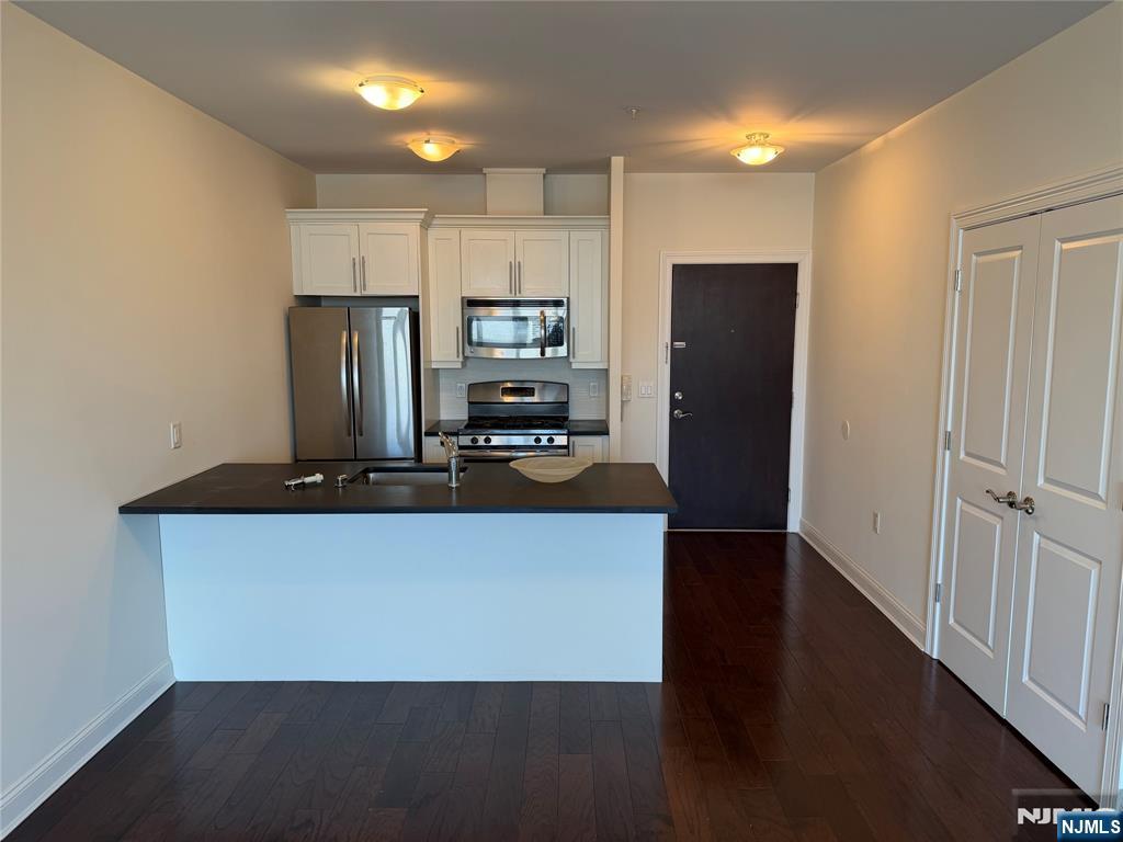 225 Walker Street 303 - Photo 1