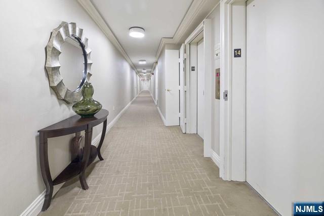 2077 Center 9A - Photo 3