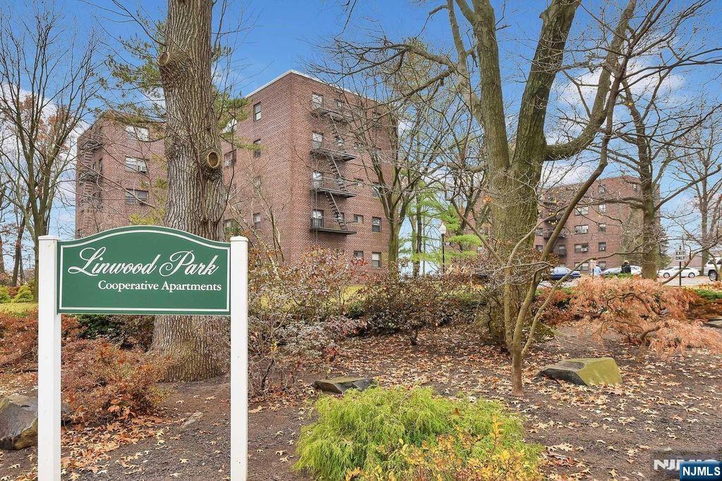 3081 Edwin Ave #1H, Fort Lee, NJ 07024