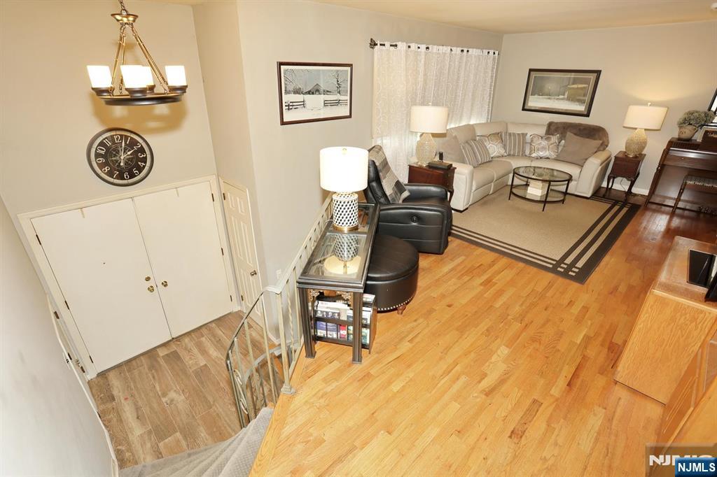 6 Cooper Drive - Photo 4