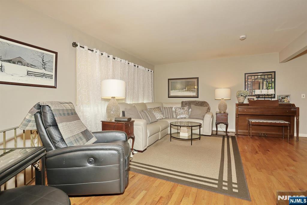 6 Cooper Drive - Photo 5