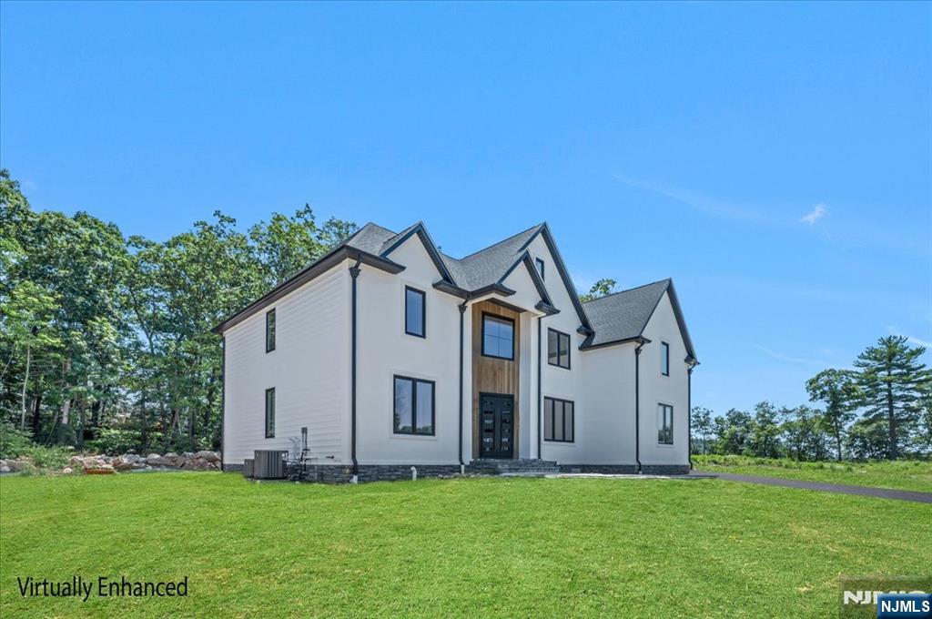 72 Heritage Drive - Photo 2