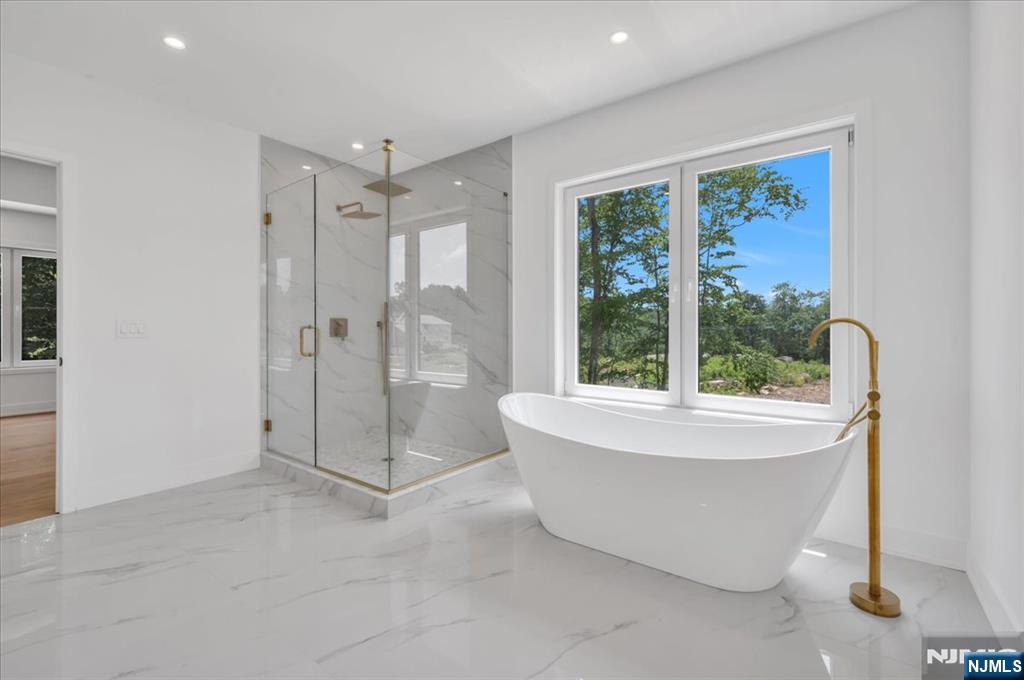 72 Heritage Drive — photo 31