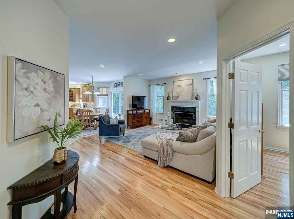 6 McCune Court — photo 16