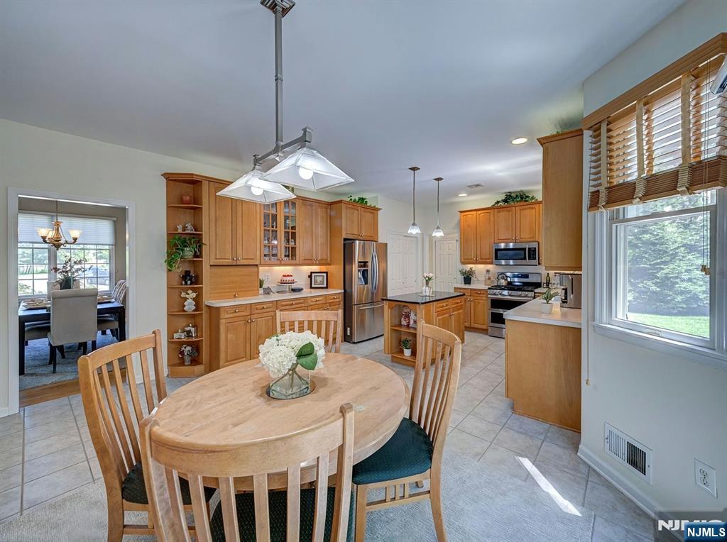 6 McCune Court — photo 19