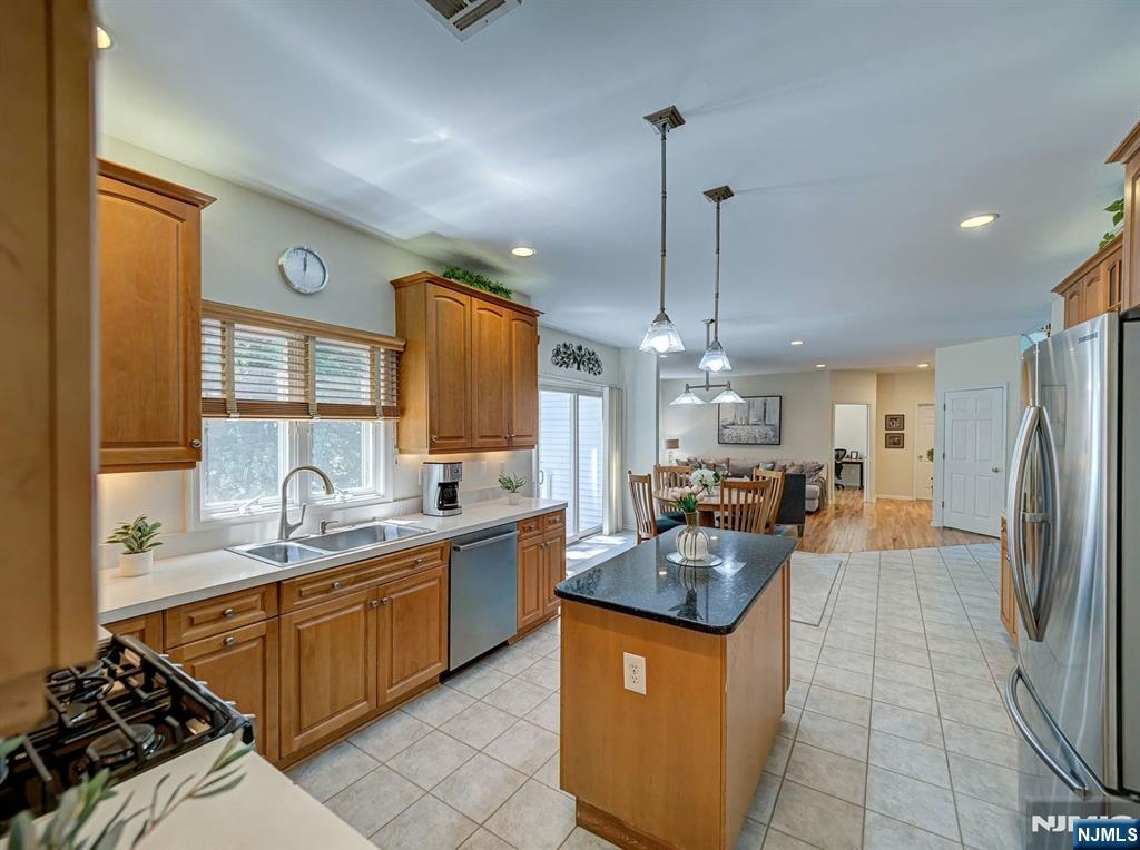 6 McCune Court — photo 20