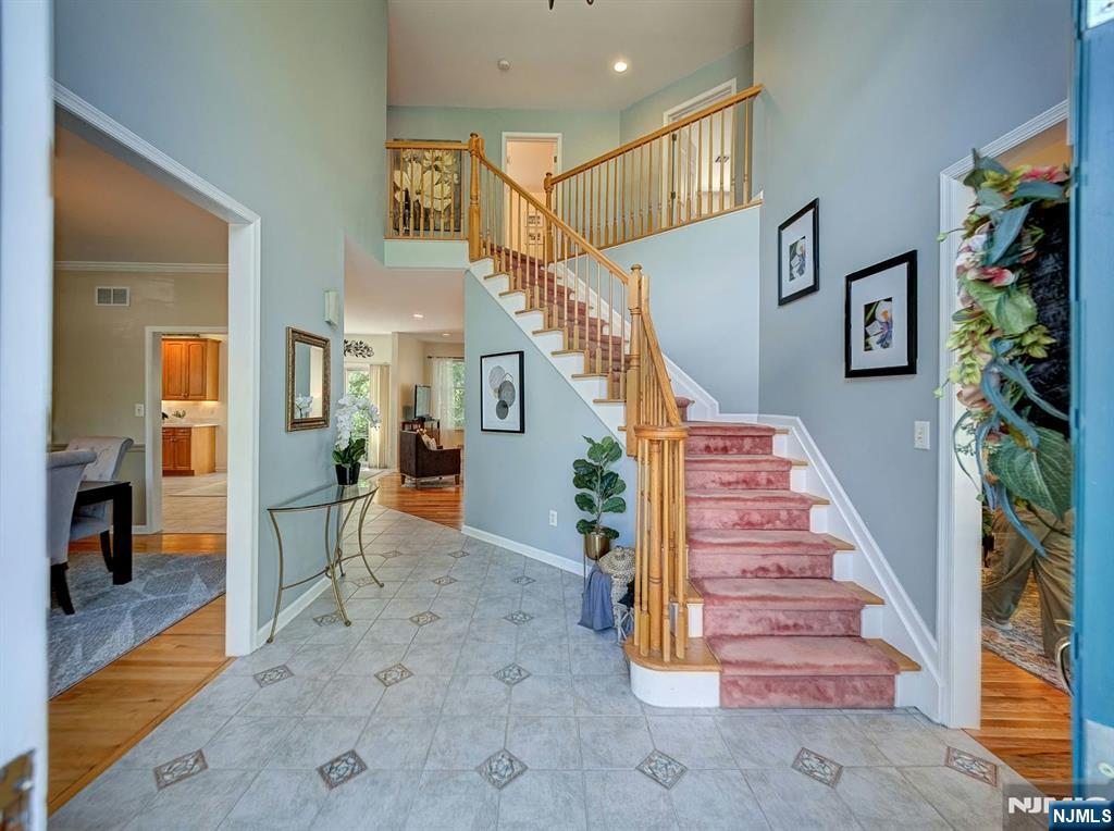 6 McCune Court — photo 8