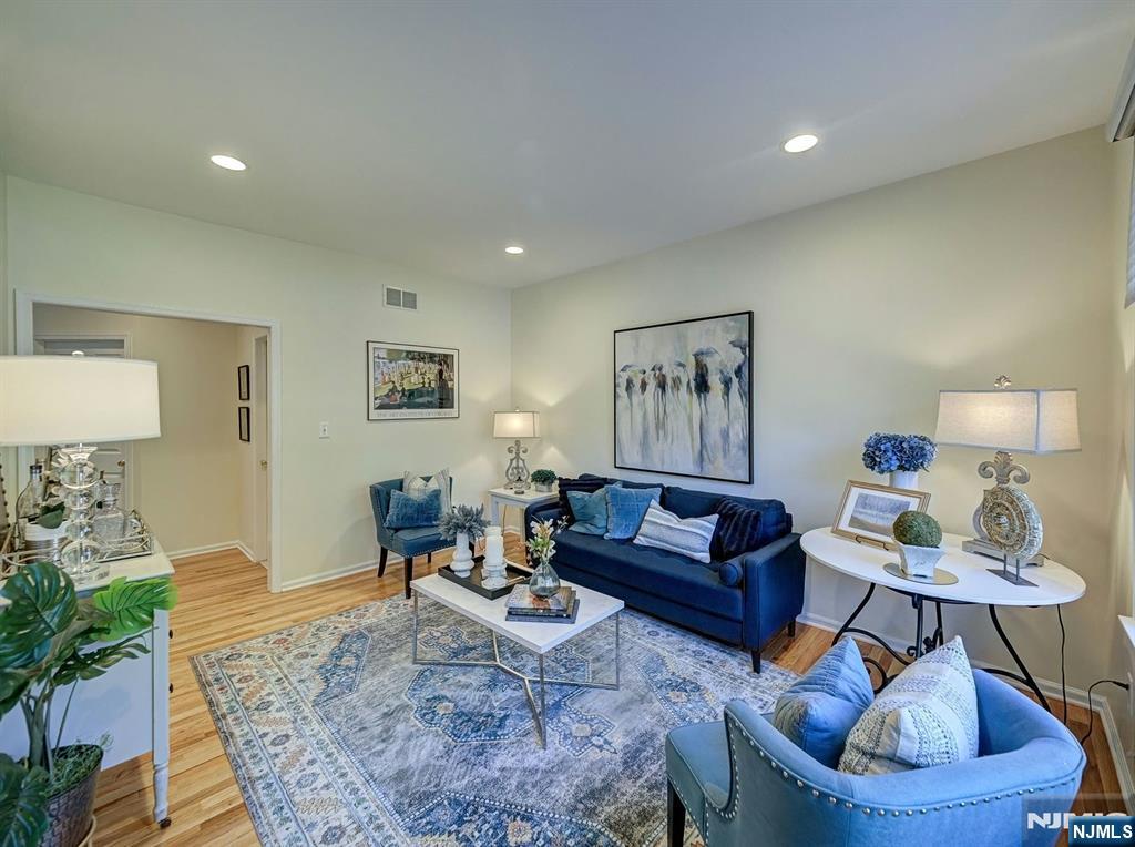 6 McCune Court — photo 10
