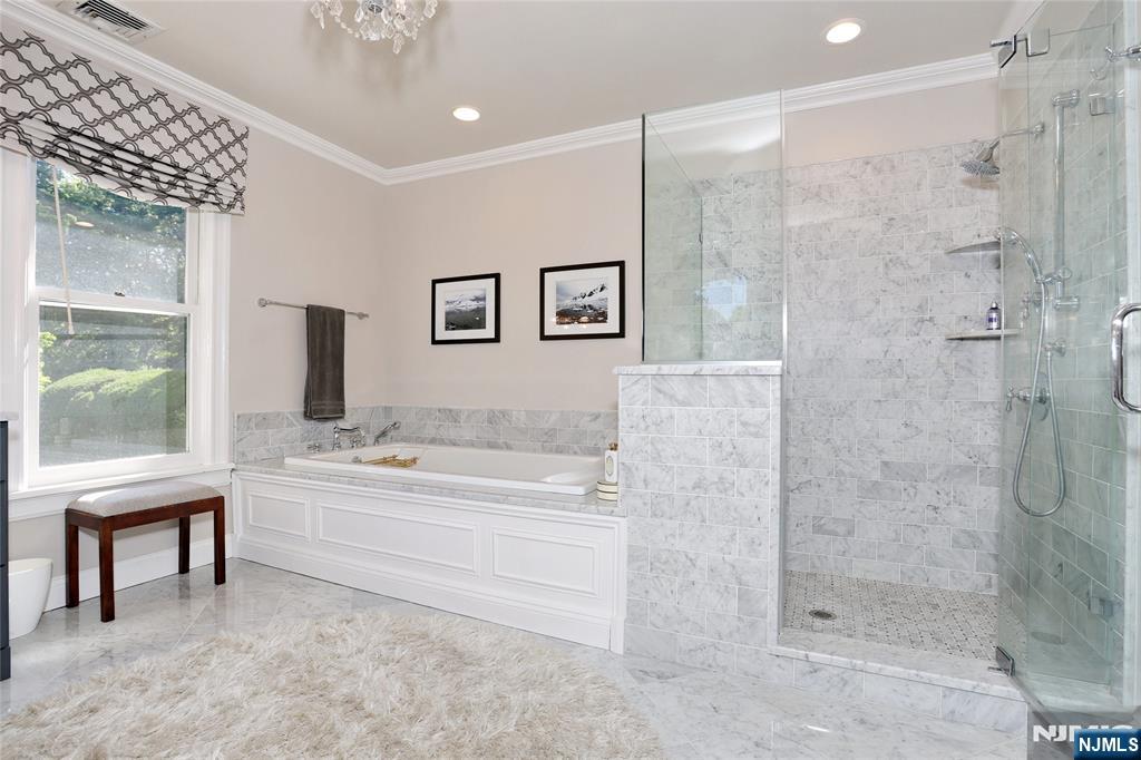 339 Highwood Avenue — photo 24