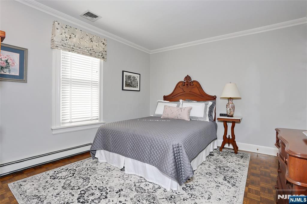 339 Highwood Avenue — photo 25