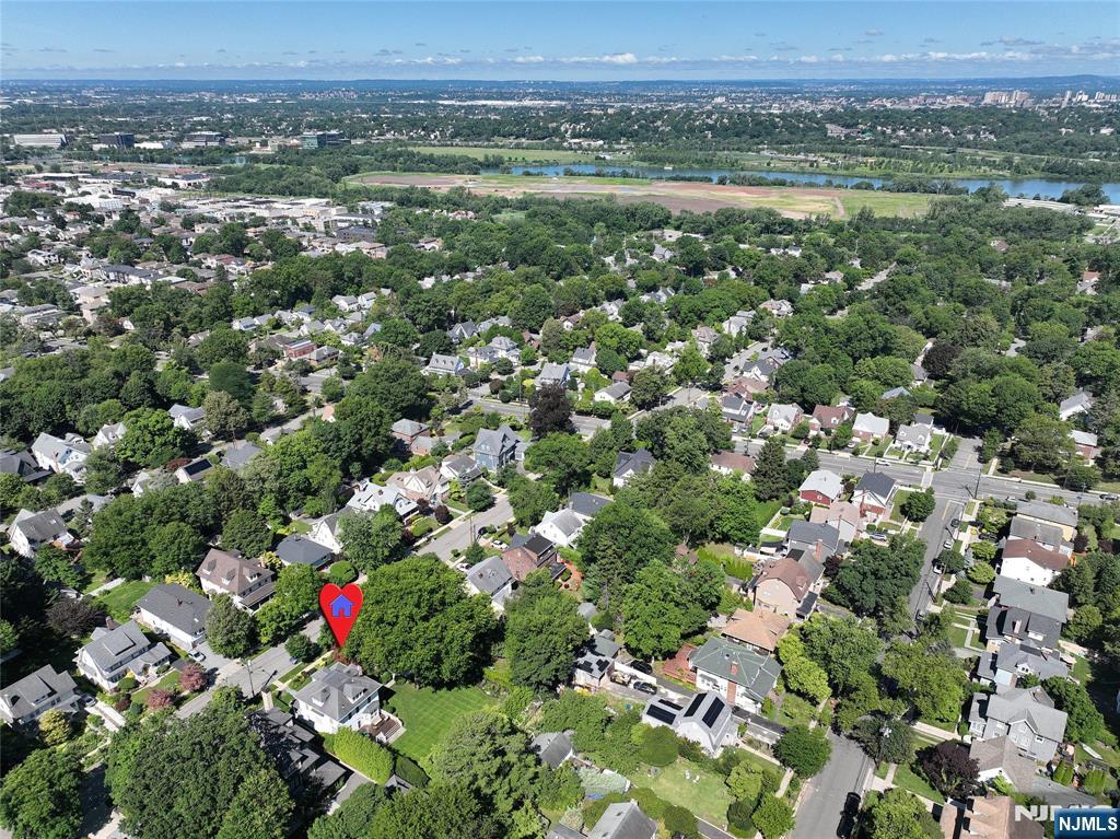 339 Highwood Avenue — photo 49