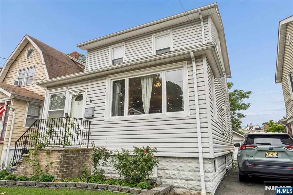 23 Princeton Street - Photo 2