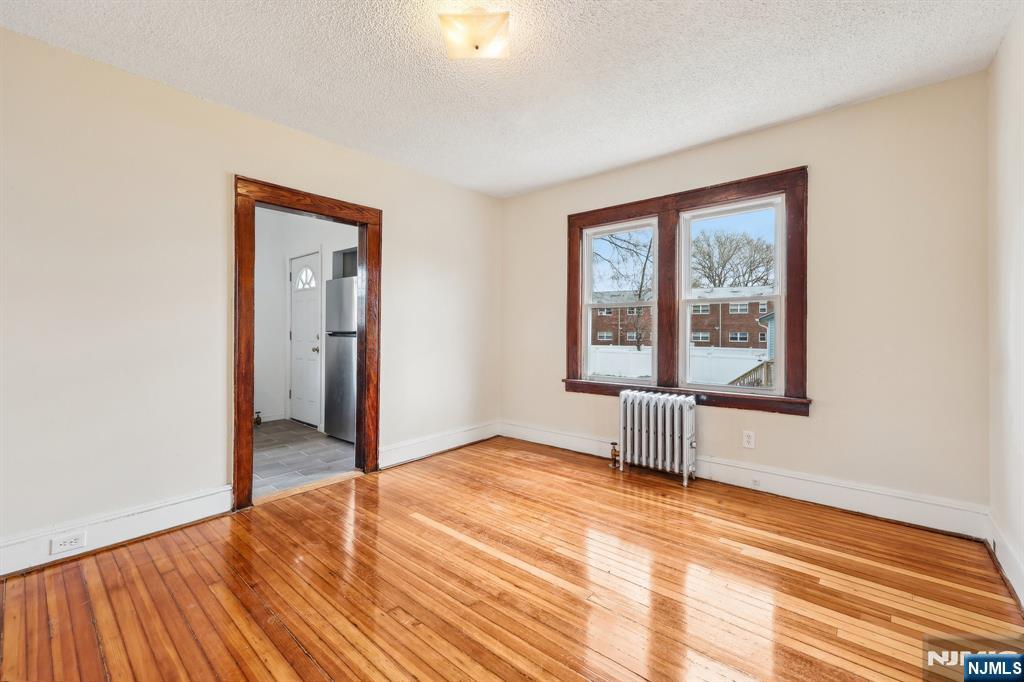 272 Clay Street 2 - Photo 4