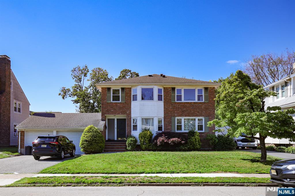 118 Diamond Bridge Avenue 1 - Photo 1