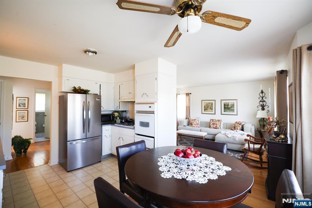 118 Diamond Bridge Avenue 1 - Photo 5