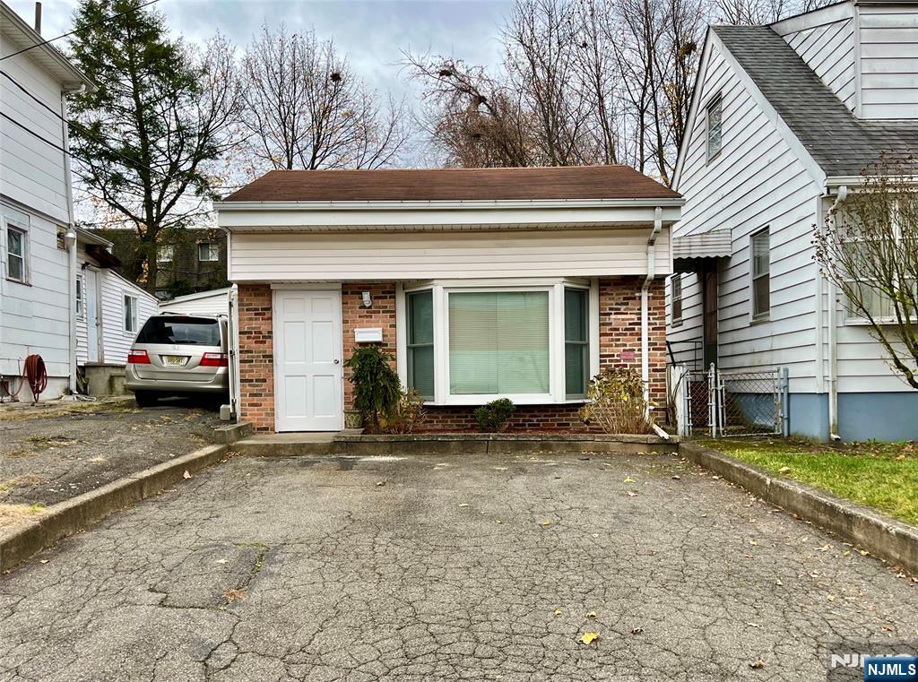 24 W Central Avenue - Photo 1