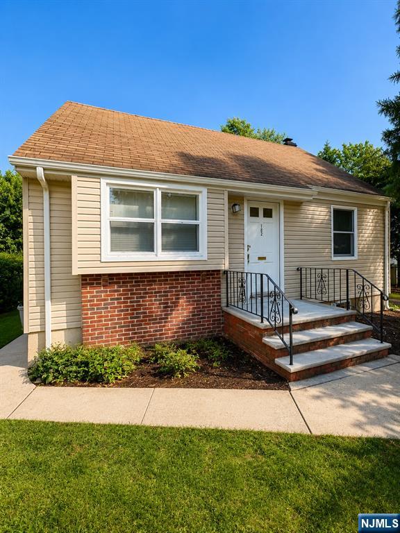 182 14th Street - Photo 1