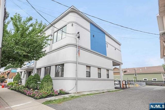 12-35 River Road 2B - Photo 3