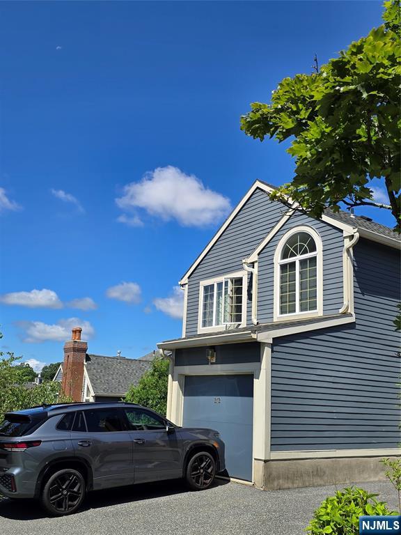 272 Cambridge Drive - Photo 2