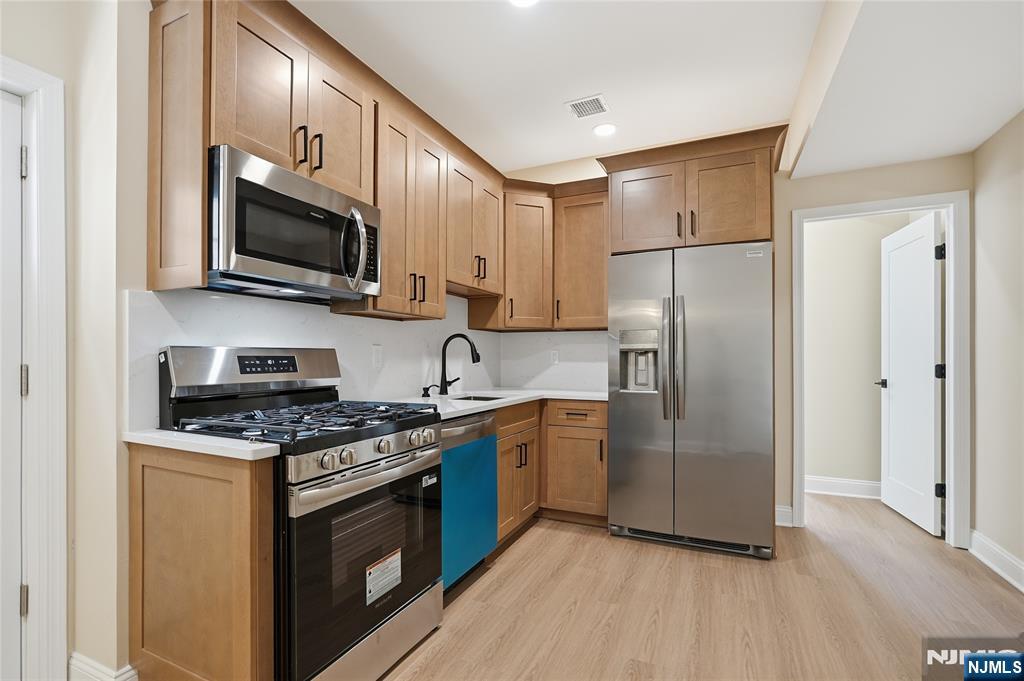 30 Edison Street - Photo 2