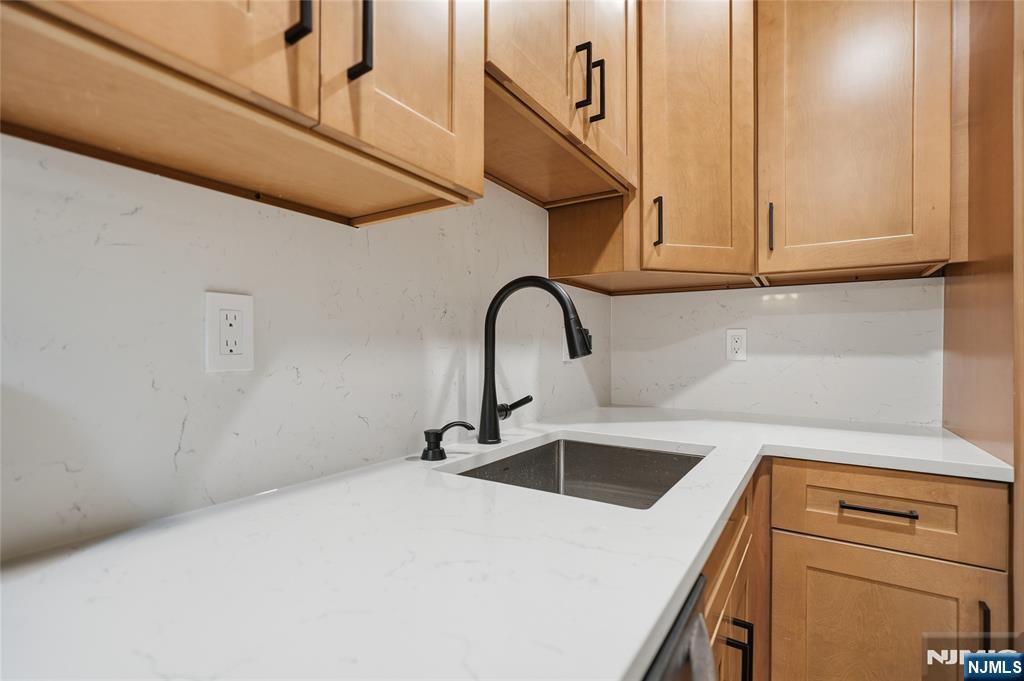 30 Edison Street - Photo 4