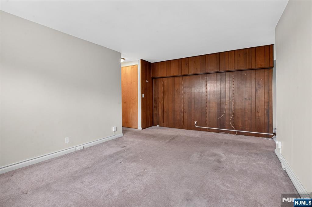 3081 Edwin Avenue 3G - Photo 4