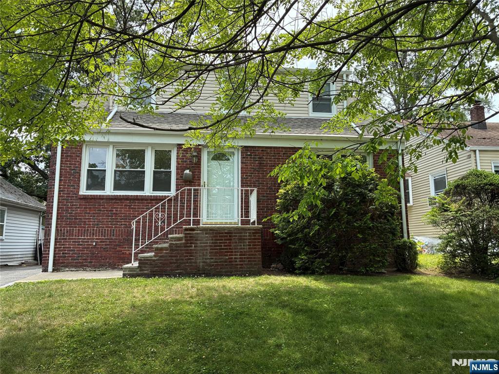 Homes for sale in Nutley, NJ | 151 Conover, Nutley, NJ 07110 | MLS# 26025743