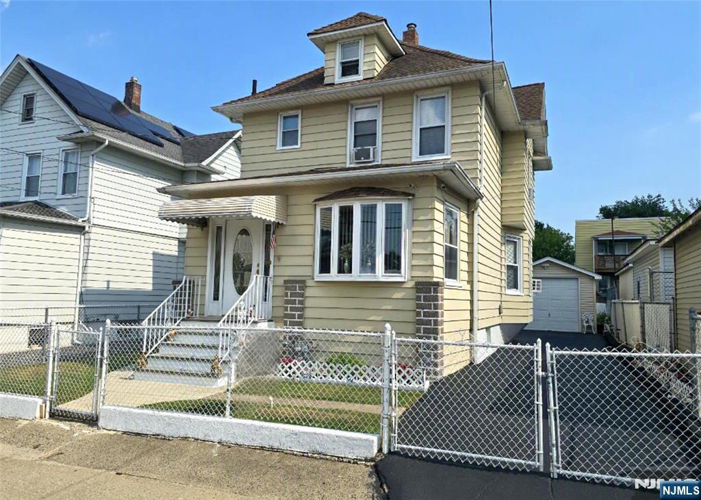 73 Bergen Avenue - Photo 1
