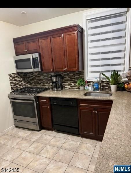 33 Adelaide Street - Photo 4