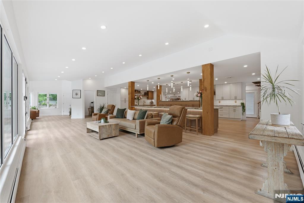 102 Ullman Avenue - Photo 4