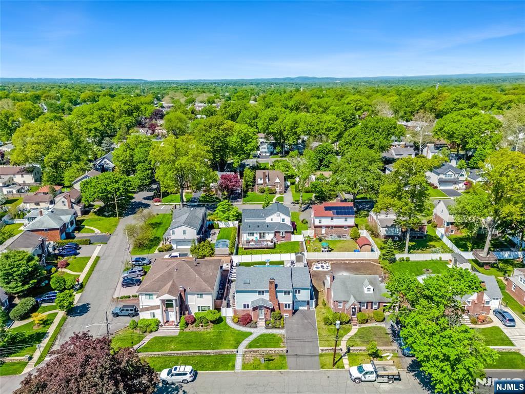 30 Elm St, Dumont, NJ 07628