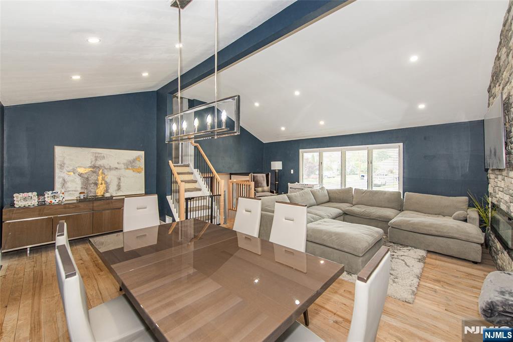 319 Winifred Drive - Photo 4