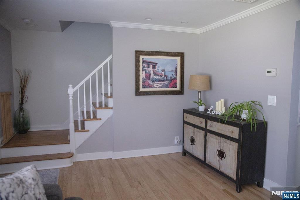 22 Warren Road — photo 6