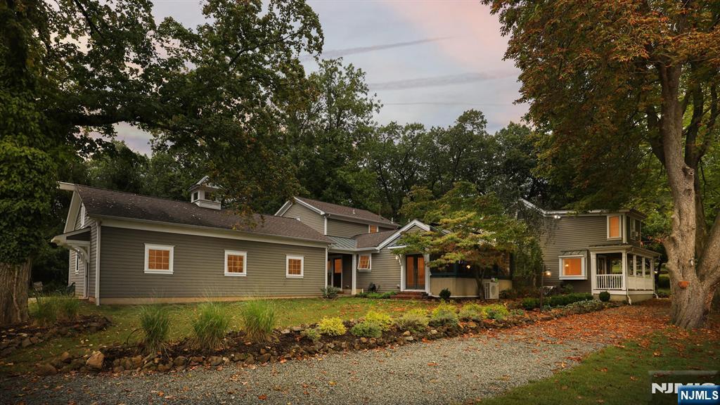 35 Woodledge Road — photo 3