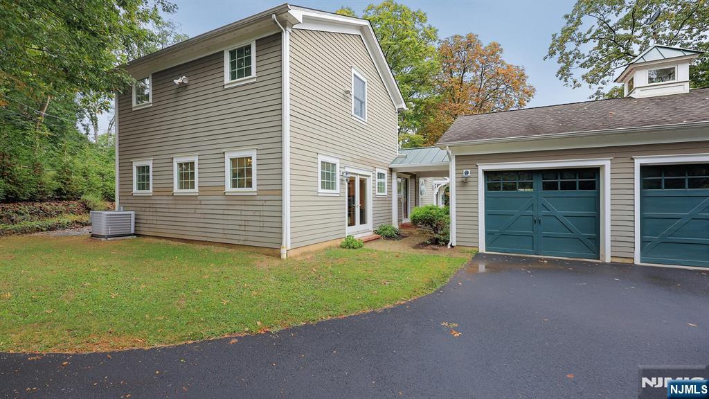 35 Woodledge Road — photo 49