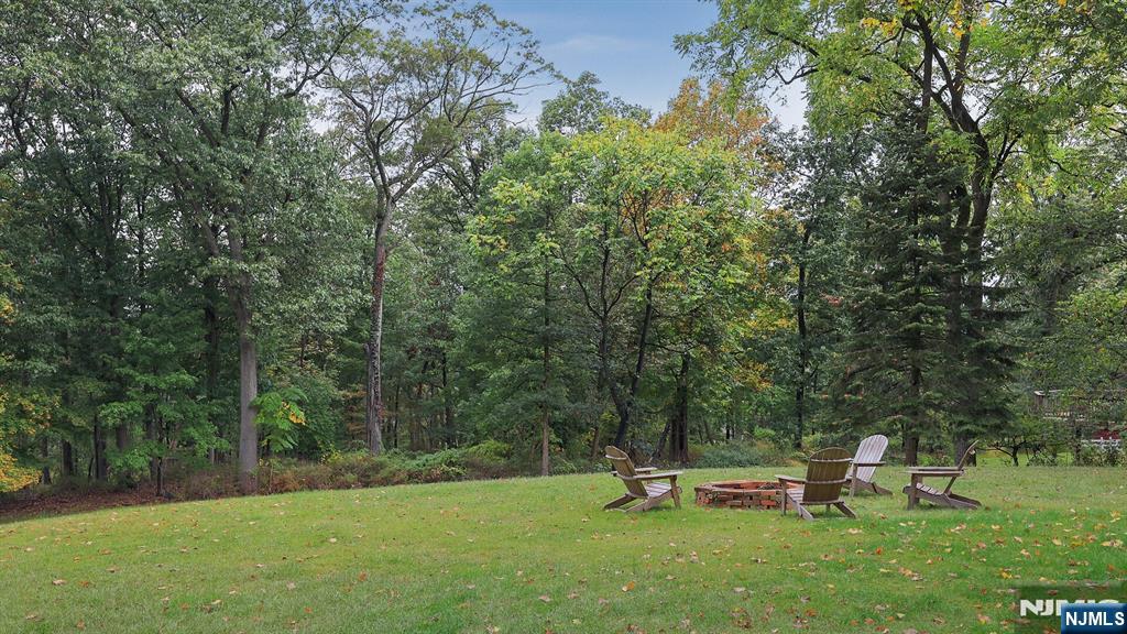 35 Woodledge Road — photo 8