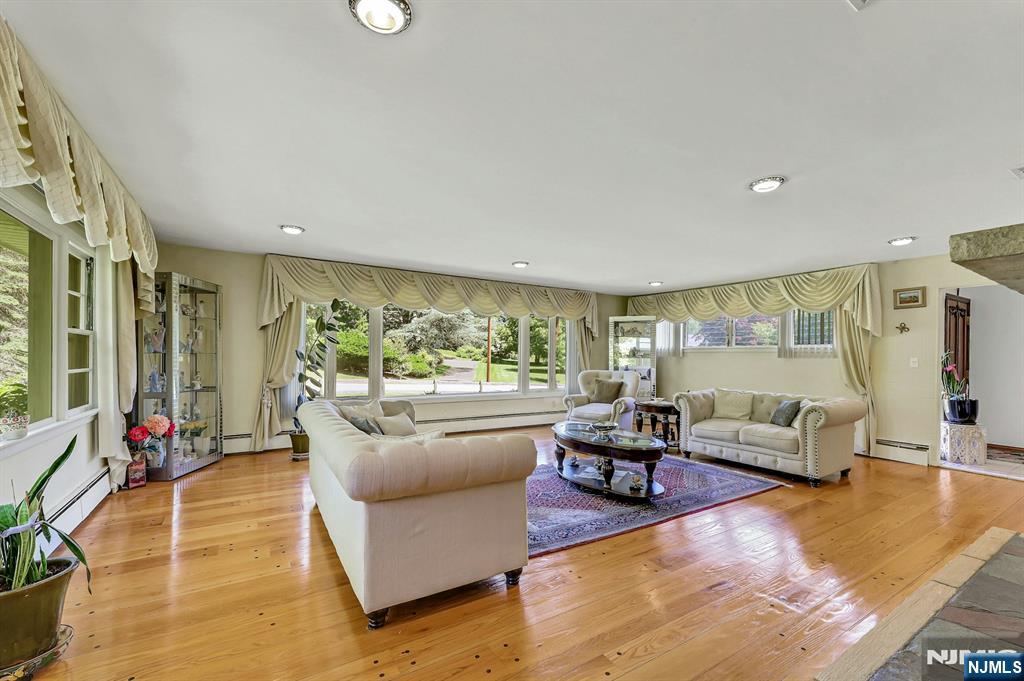 10 Shaw Road — photo 7