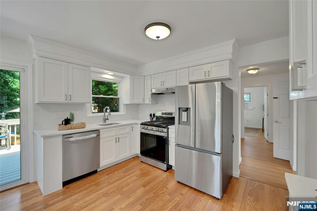 177 Parkway — photo 12