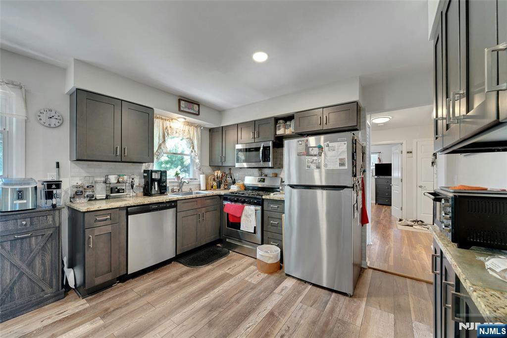 177 Parkway — photo 36