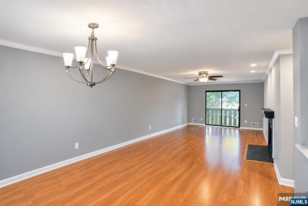 1806 Faulkner Court - Photo 2
