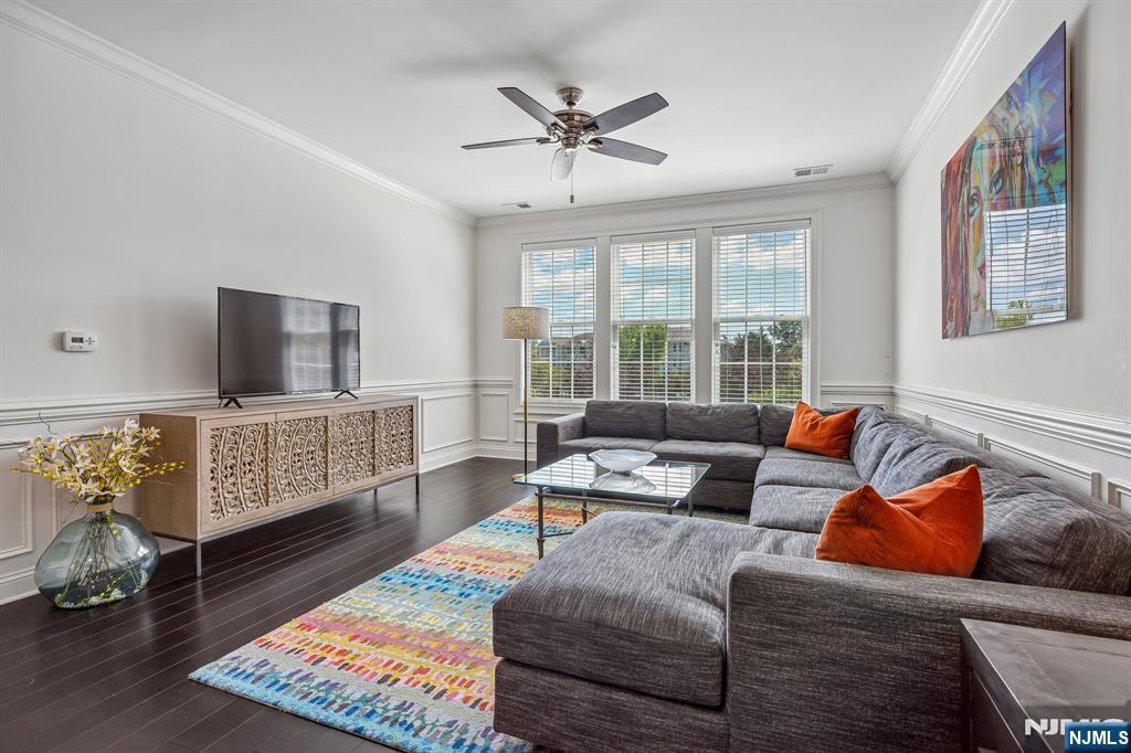 901 Four Seasons Lane - Photo 4